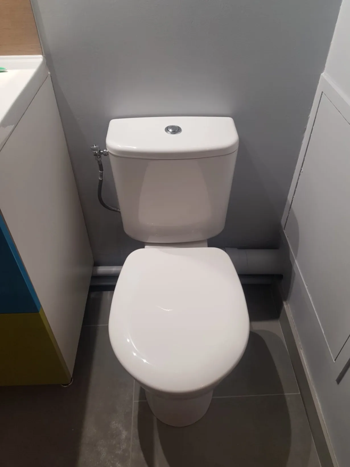 Installation de WC avec bâti-support
